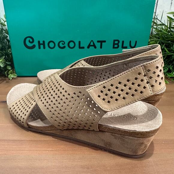 Chocolat Blu Women's Theo Leather Wedge Sandals Size 8 - Picture 3 of 7